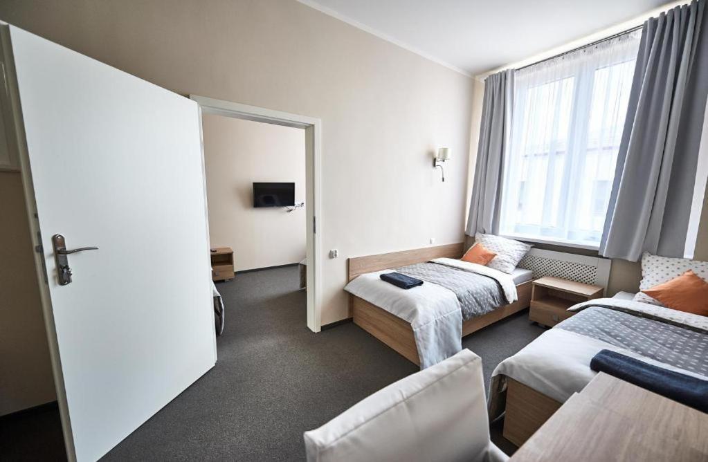 Stara Cynkownia Hotel Czechowice-Dziedzice Kültér fotó