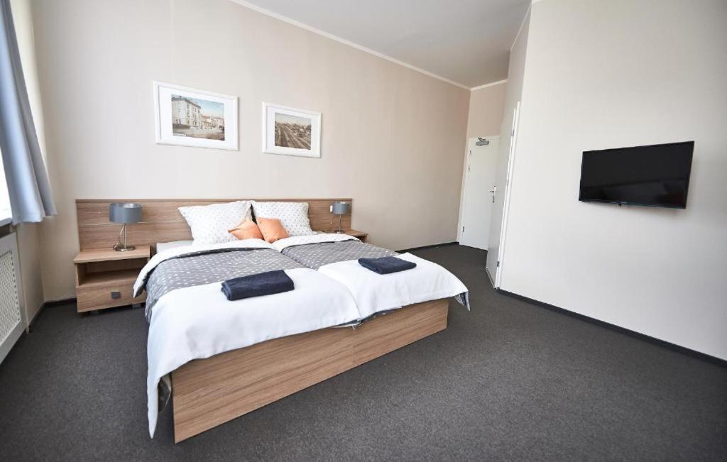 Stara Cynkownia Hotel Czechowice-Dziedzice Kültér fotó